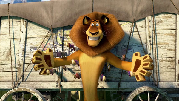 Screen Shot Of Hollywood Movie Madagascar 3 (2012) In Hindi English Full Movie Free Download And Watch Online at worldfree4u.com